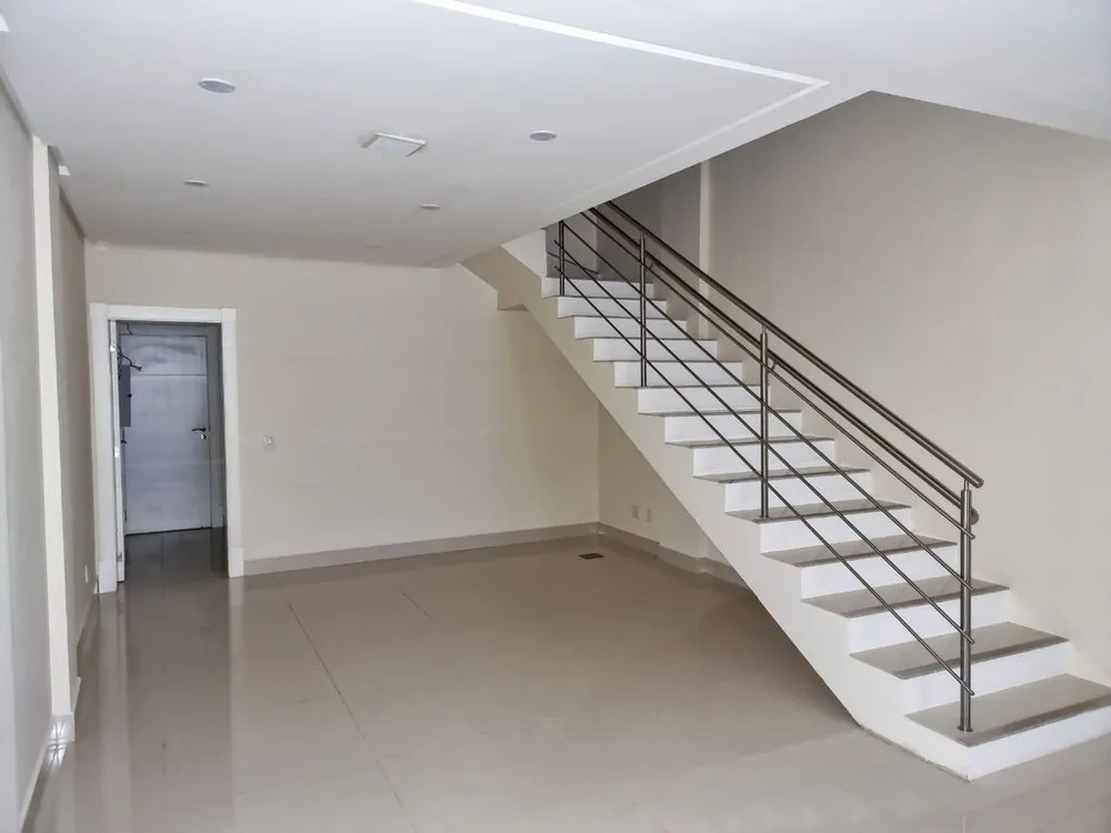 Sala-Conjunto, 242 m² - Foto 1