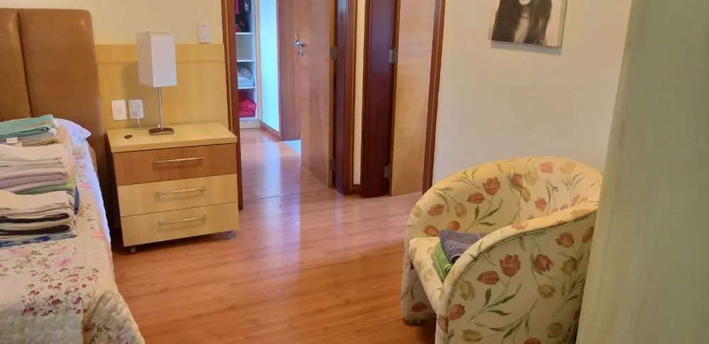 Casa, 4 quartos, 351 m² - Foto 2