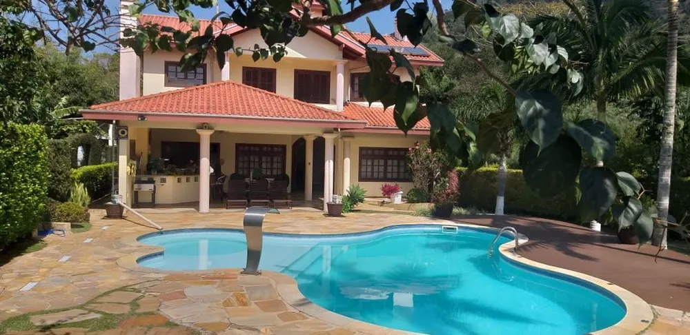 Casa, 4 quartos, 351 m² - Foto 1