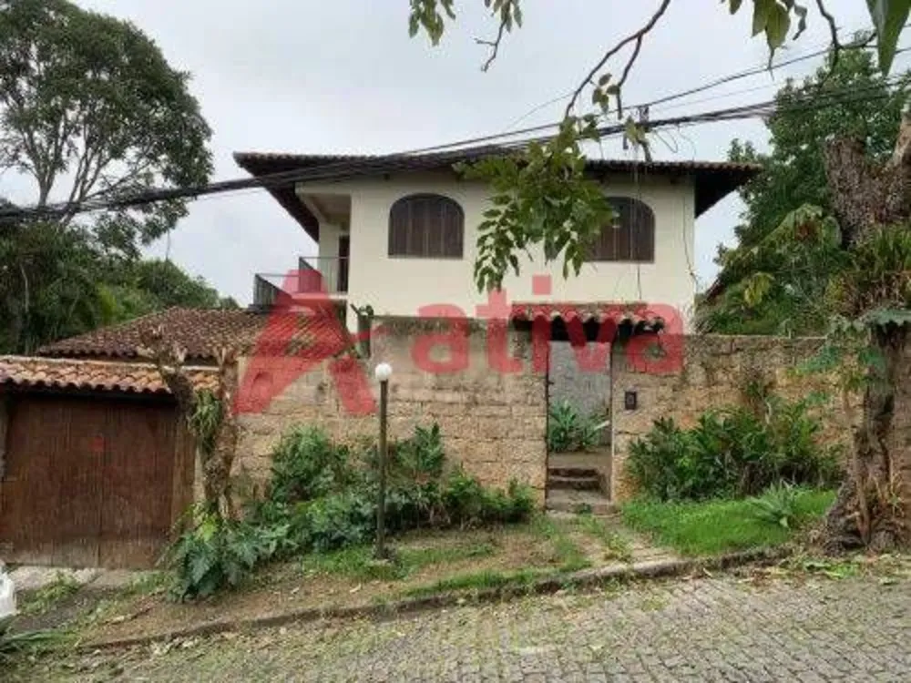 Casa, 5 quartos, 300 m² - Foto 1