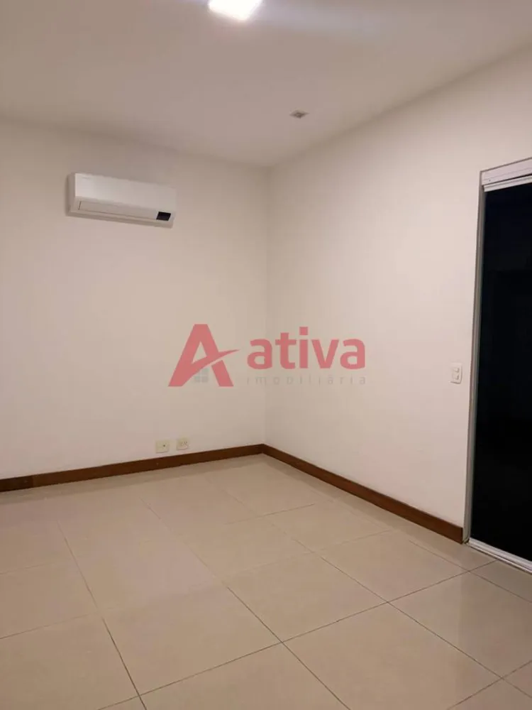 Cobertura, 3 quartos, 235 m² - Foto 2