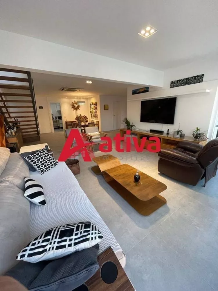 Cobertura, 3 quartos, 261 m² - Foto 2