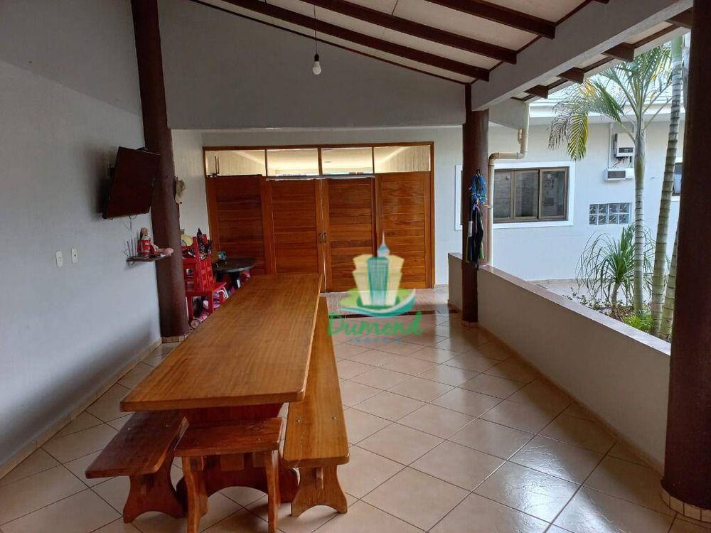 Casa, 4 quartos, 242 m² - Foto 25