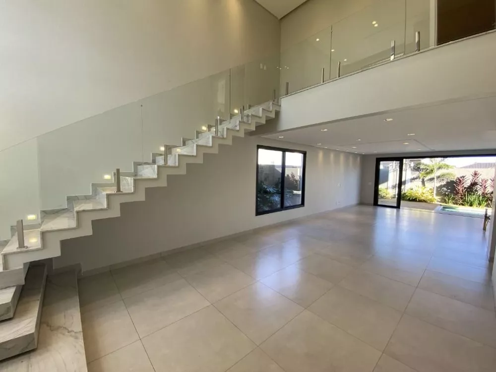 Sobrado à venda com 4 quartos, 269m² - Foto 4