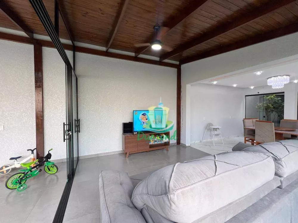 Casa, 3 quartos, 210 m² - Foto 5