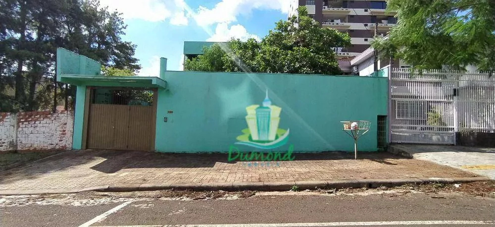 Sobrado à venda com 6 quartos, 520m² - Foto 2