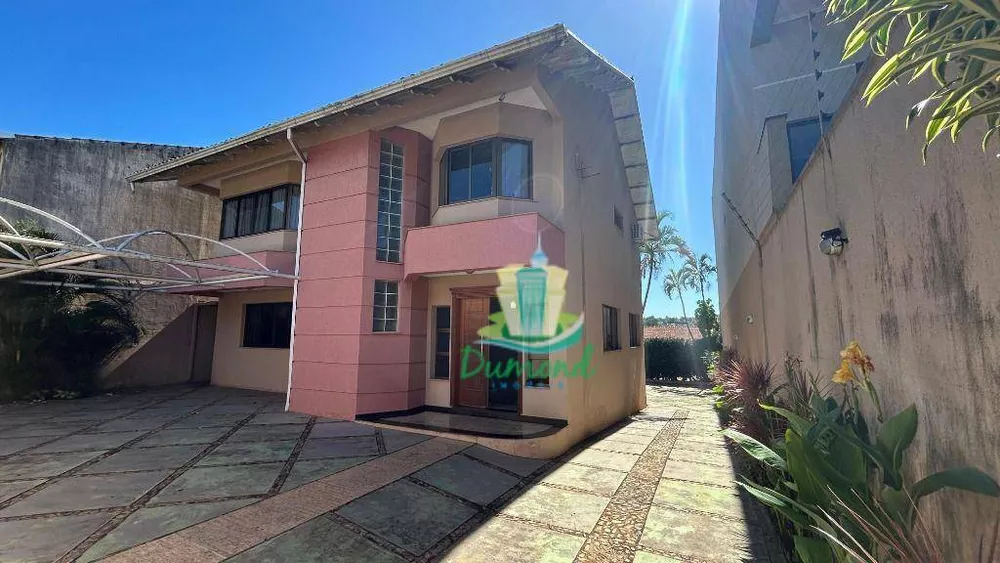 Sobrado, 5 quartos, 432 m² - Foto 1