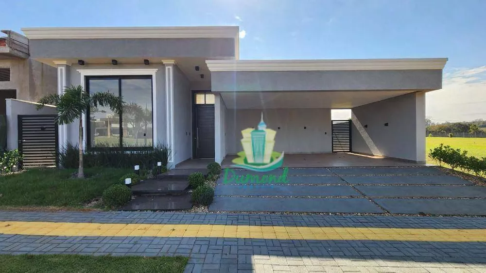 Casa de Condomínio à venda com 3 quartos, 252m² - Foto 2