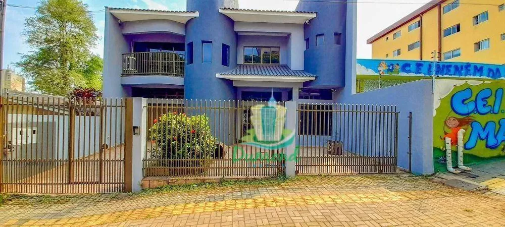 Sobrado, 3 quartos, 273 m² - Foto 1