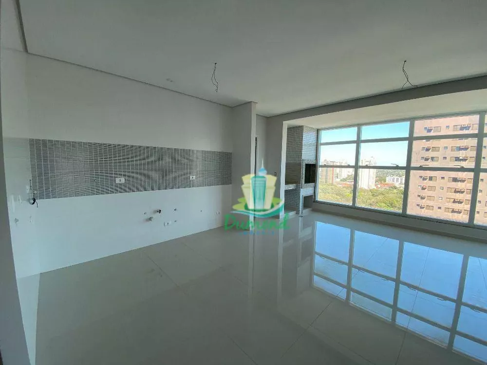 Apartamento à venda com 4 quartos, 203m² - Foto 3