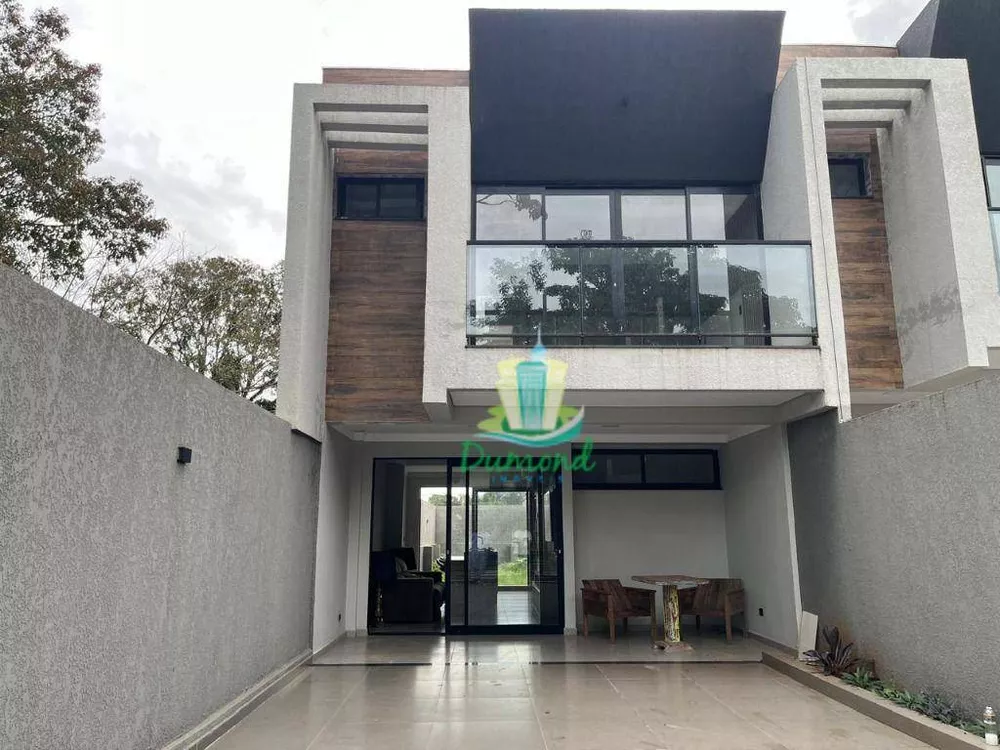 Sobrado à venda com 3 quartos, 130m² - Foto 1