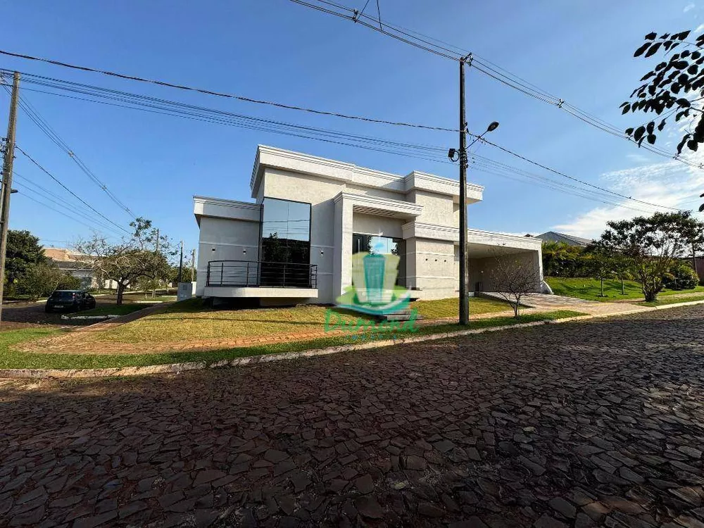 Casa de Condomínio à venda com 3 quartos, 243m² - Foto 3