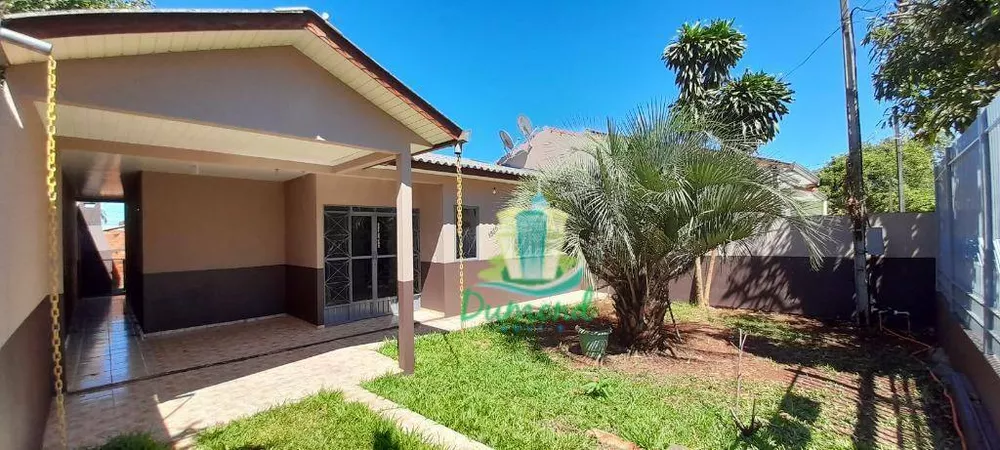 Casa à venda com 3 quartos, 70m² - Foto 1