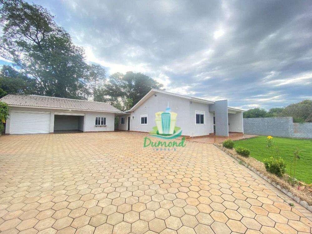 Chácara, 3 quartos, 2704 m² - Foto 1