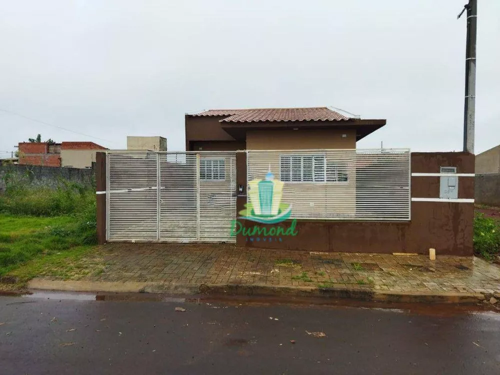 Casa à venda e aluguel com 2 quartos, 84m² - Foto 2