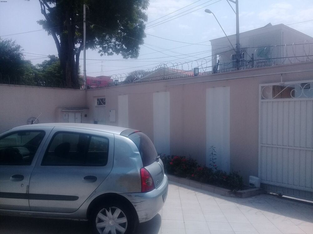 Casa à venda com 3 quartos - Foto 1