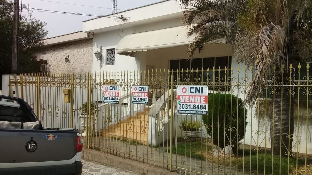 Casa, 3 quartos, 322 m² - Foto 1