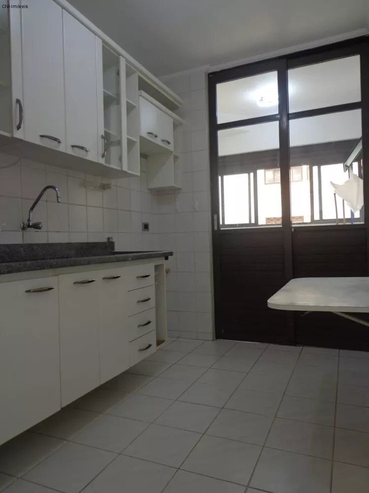 Apartamento à venda com 3 quartos, 90m² - Foto 4