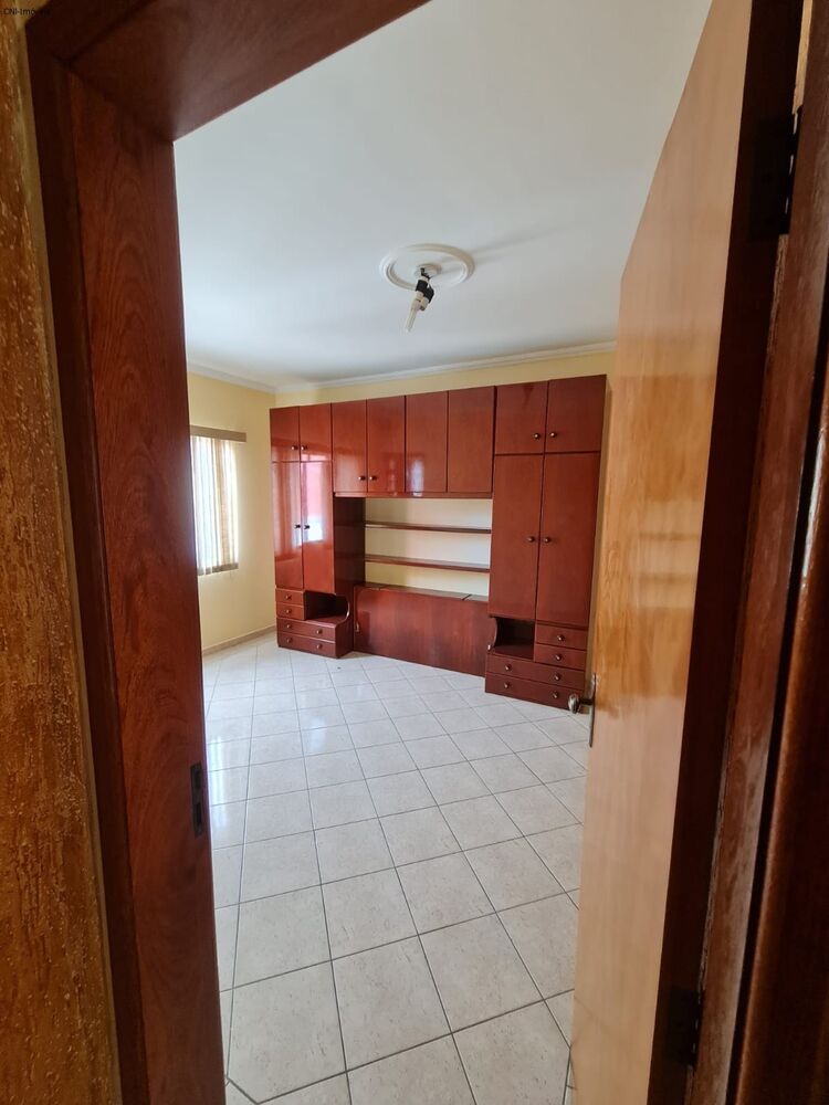 Casa, 3 quartos, 200 m² - Foto 2