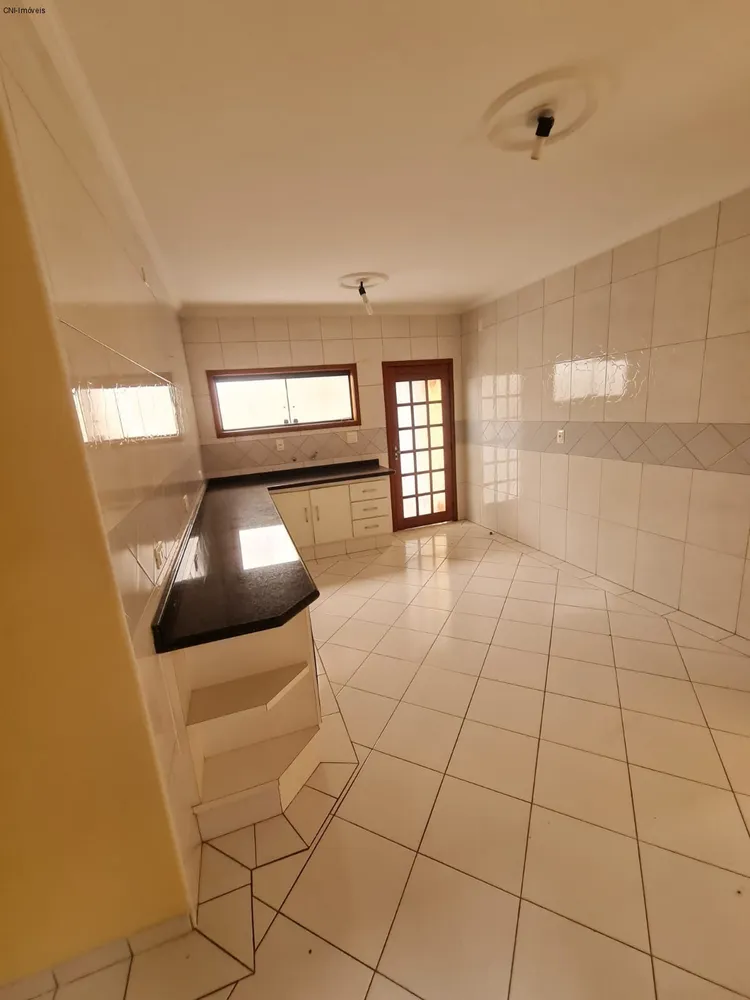 Casa, 3 quartos, 200 m² - Foto 13
