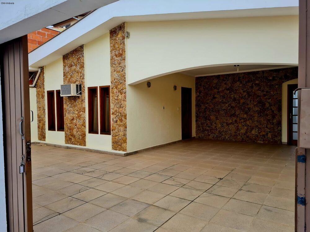 Casa, 3 quartos, 200 m² - Foto 1