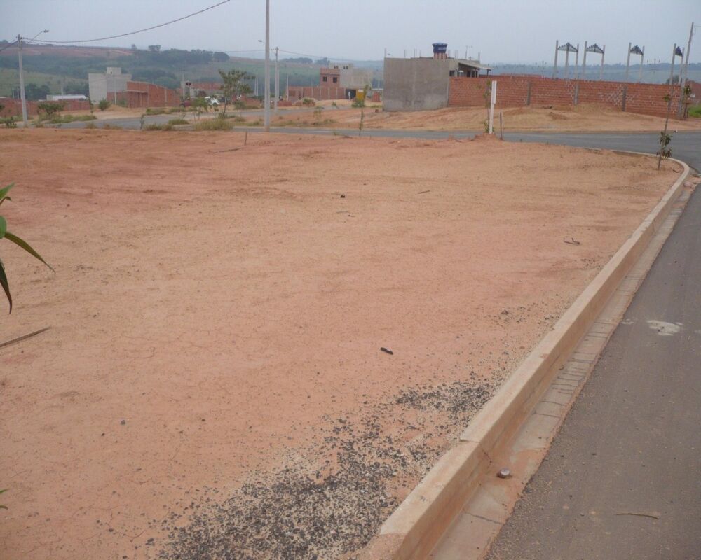 Terreno, 210 m² - Foto 1