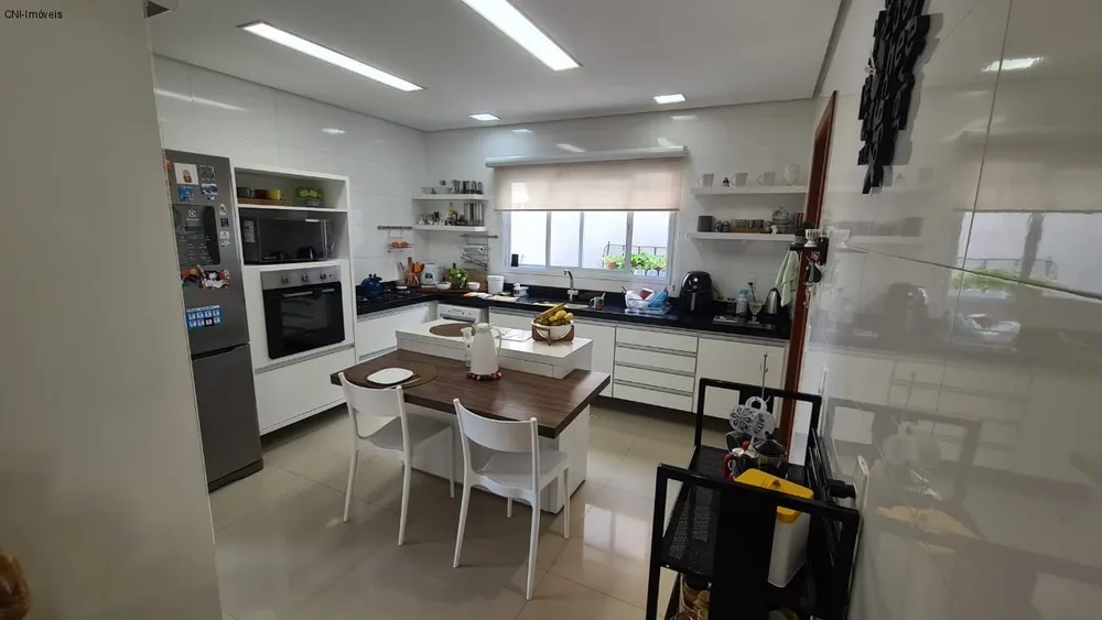 Casa, 3 quartos, 229 m² - Foto 13