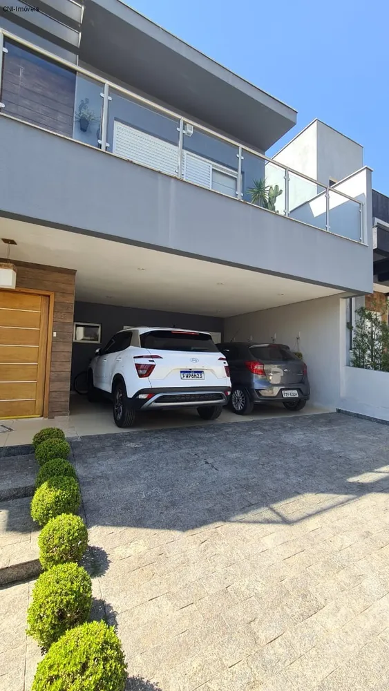 Casa, 3 quartos, 229 m² - Foto 2