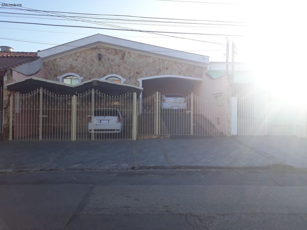 Casa, 3 quartos, 198 m² - Foto 1