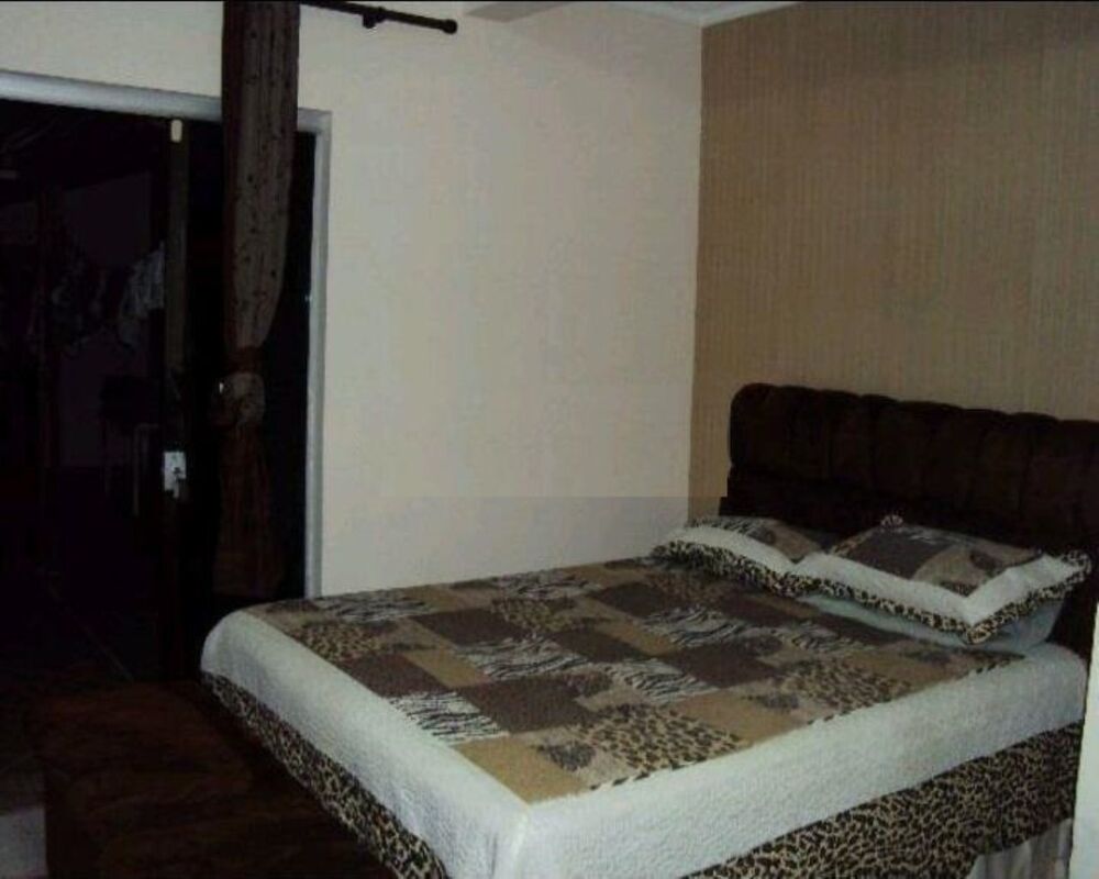 Casa, 3 quartos, 250 m² - Foto 2