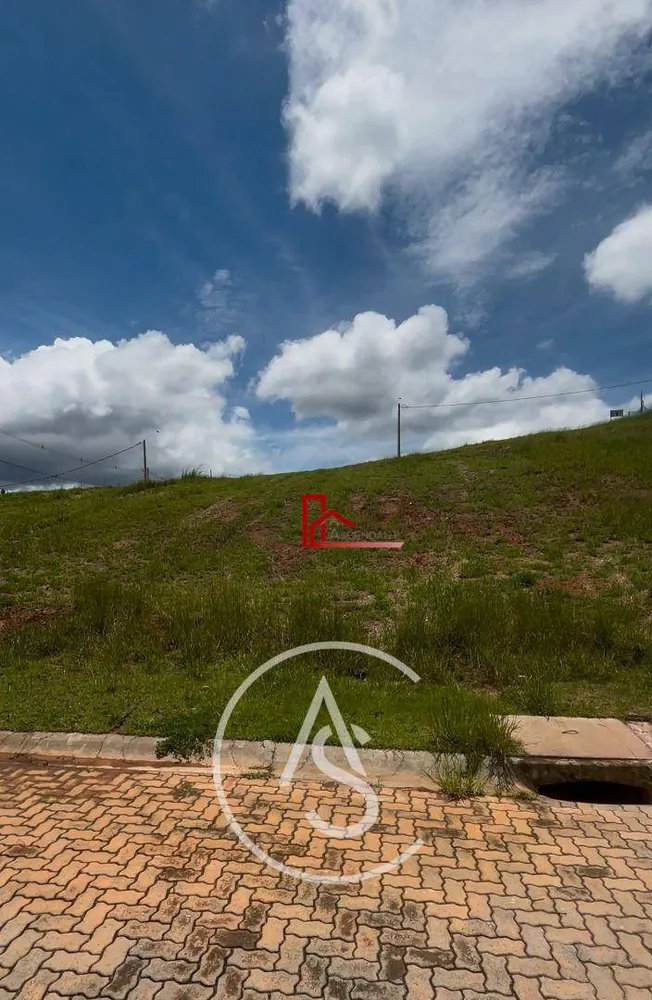 Loteamento e Condomínio, 300 m² - Foto 1