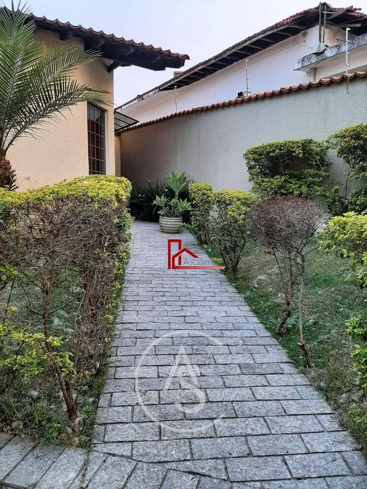 Casa, 3 quartos, 255 m² - Foto 1