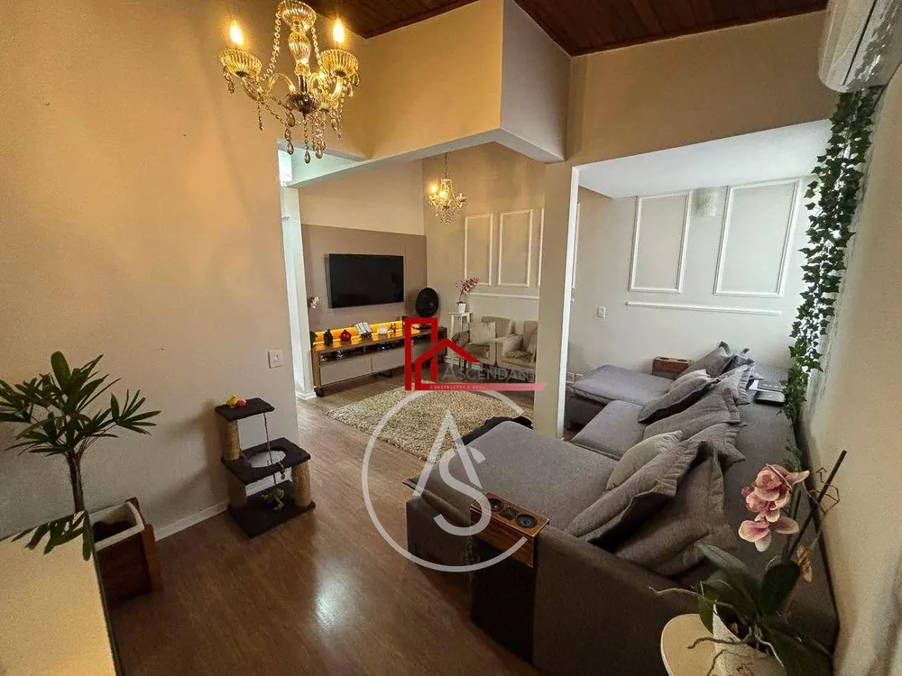 Casa, 3 quartos, 240 m² - Foto 9