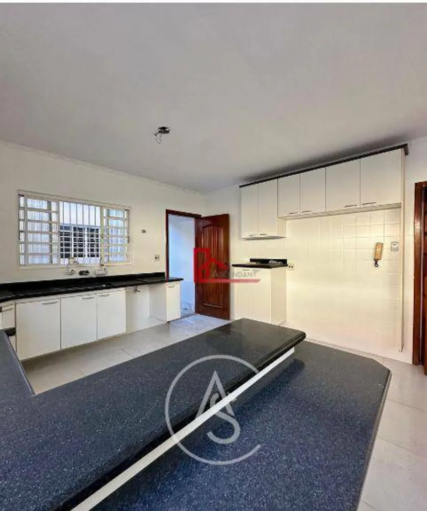 Casa, 3 quartos, 200 m² - Foto 5