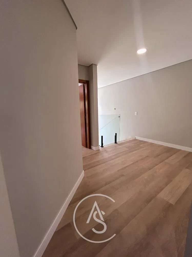Sobrado, 4 quartos, 235 m² - Foto 1
