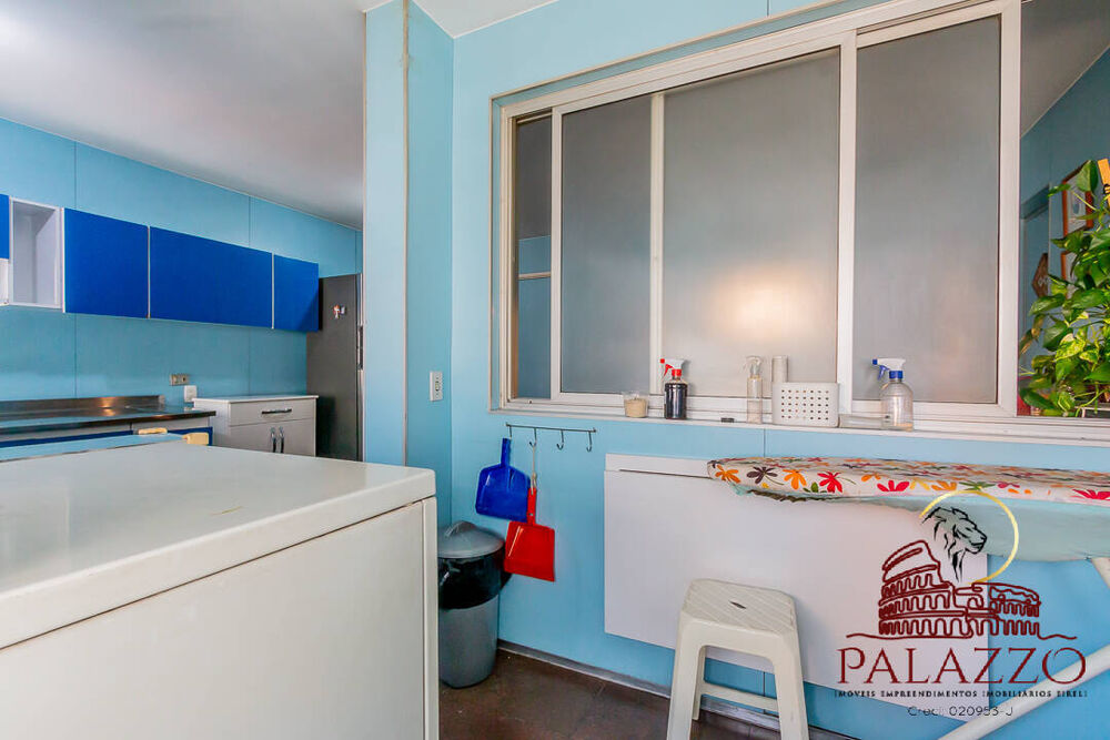 Apartamento à venda com 3 quartos, 150m² - Foto 8