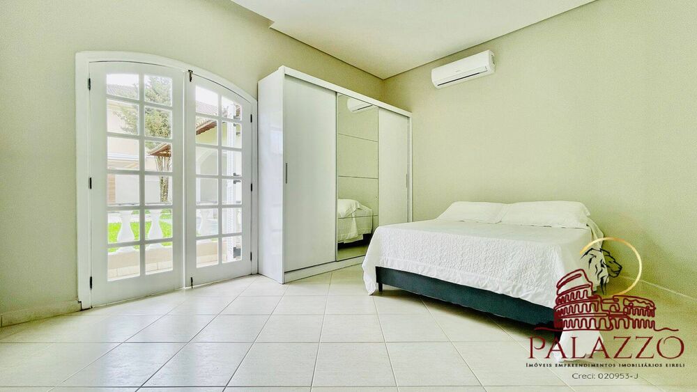 Casa à venda com 5 quartos, 500m² - Foto 1