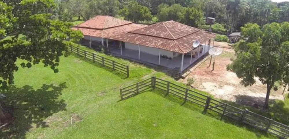 Fazenda à venda, 1050m² - Foto 1