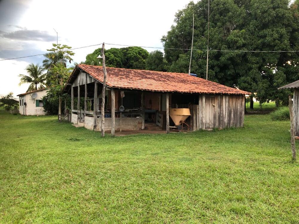 Fazenda à venda com 4 quartos, 378m² - Foto 7