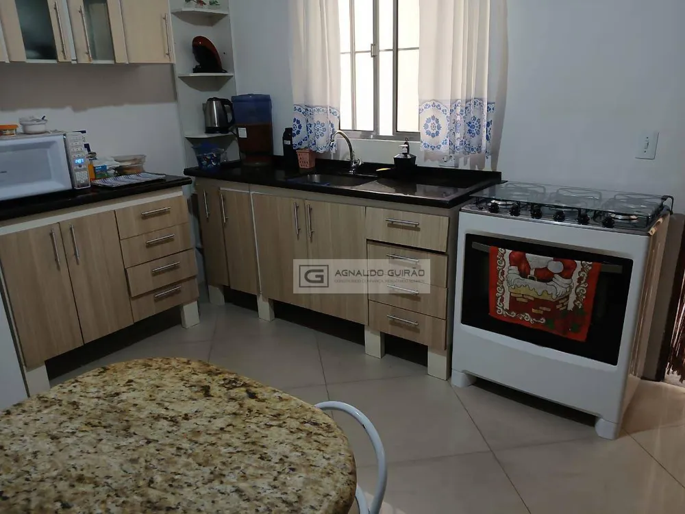 Casa, 3 quartos, 274 m² - Foto 2