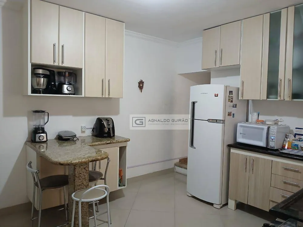 Casa, 3 quartos, 274 m² - Foto 3