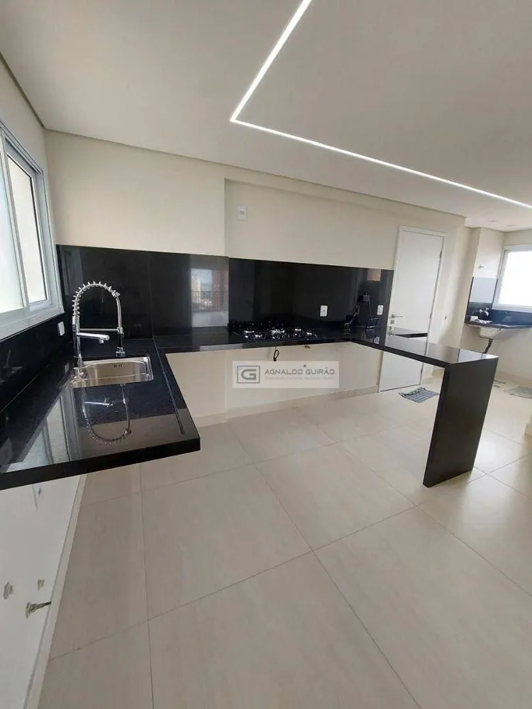 Cobertura, 3 quartos, 181 m² - Foto 3
