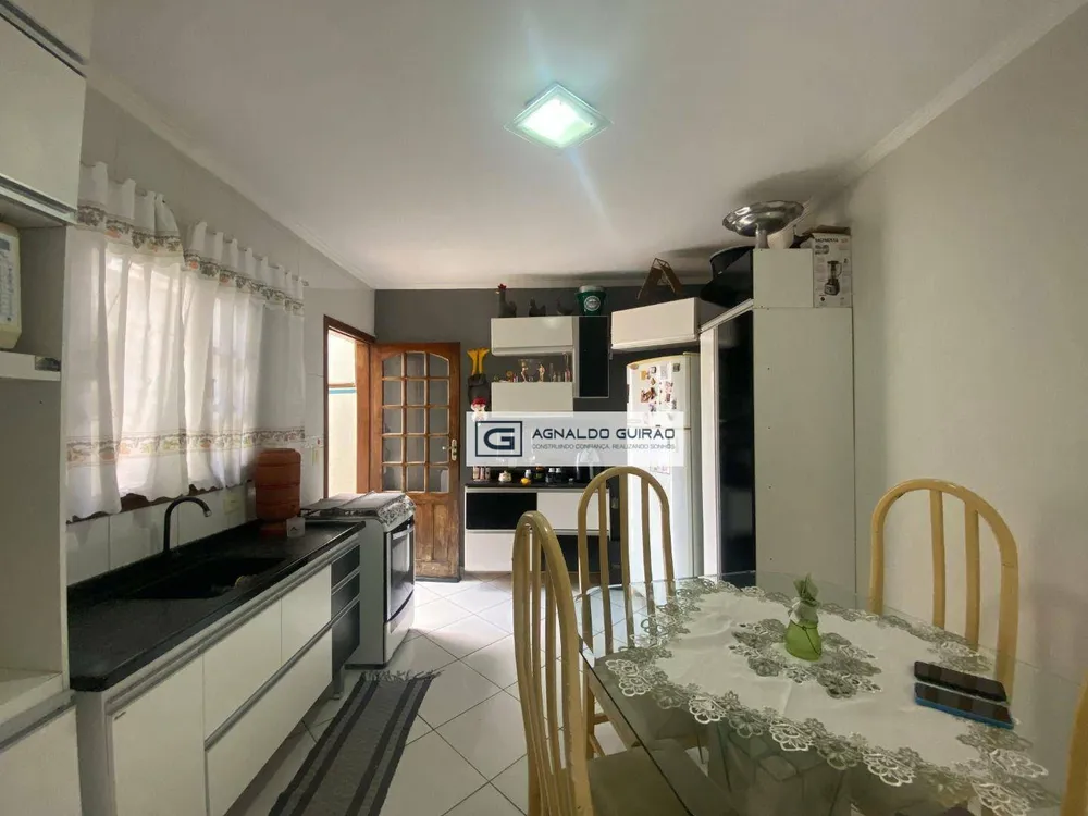 Casa, 3 quartos, 178 m² - Foto 4