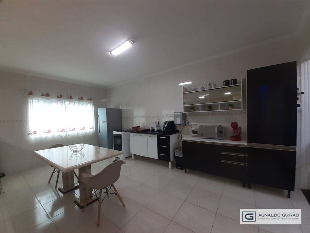 Sobrado, 3 quartos, 182 m² - Foto 8