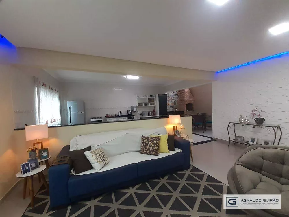 Sobrado, 3 quartos, 182 m² - Foto 2