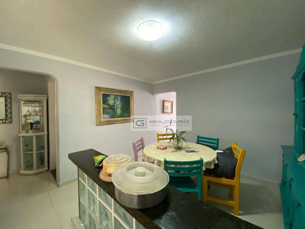 Casa, 3 quartos, 176 m² - Foto 2