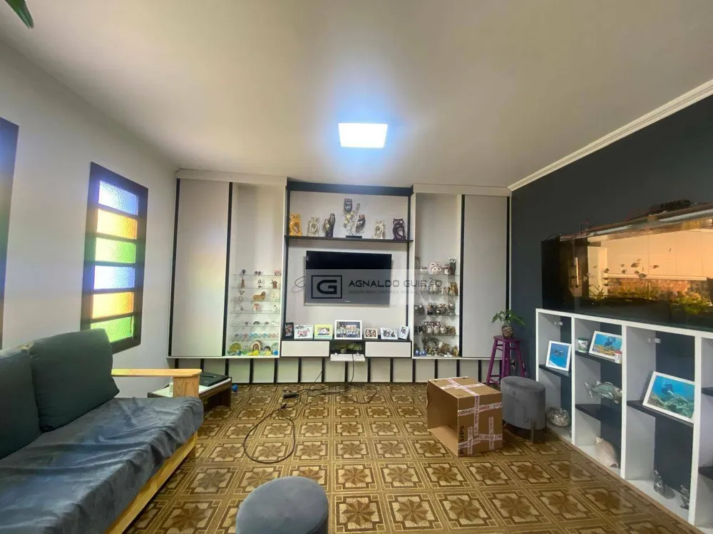 Sobrado, 3 quartos, 281 m² - Foto 2
