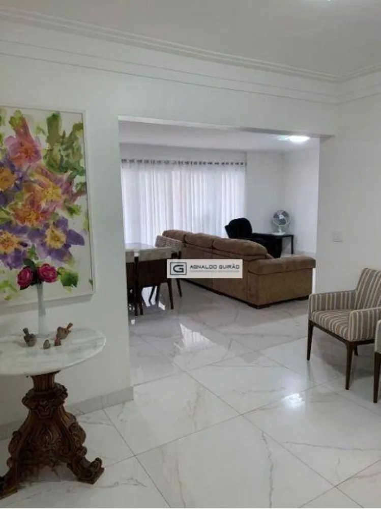 Apartamento, 3 quartos, 243 m² - Foto 1