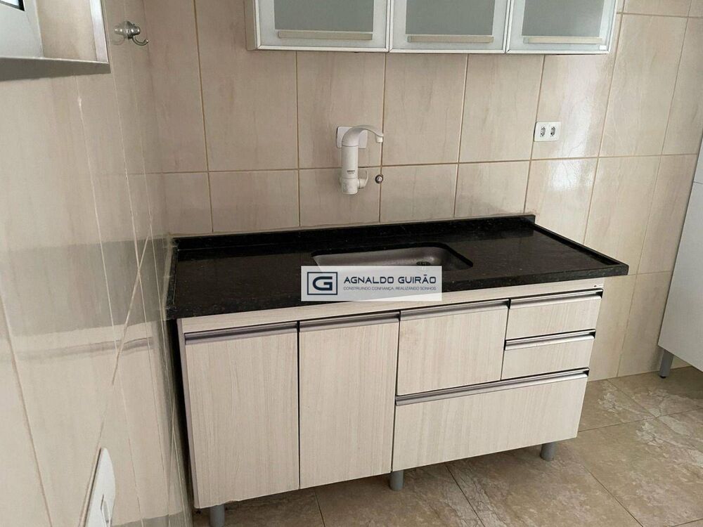 Apartamento à venda com 2 quartos, 70m² - Foto 11