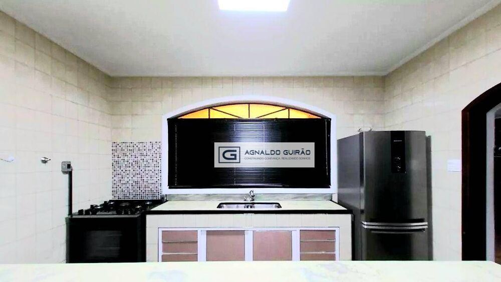 Casa, 3 quartos, 238 m² - Foto 20